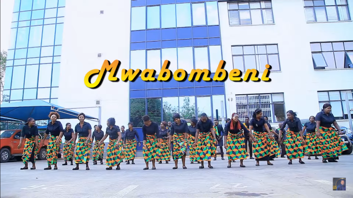 Lubuto CCC Church Choir (Lusaka) – Mwabombeni || Download mp3